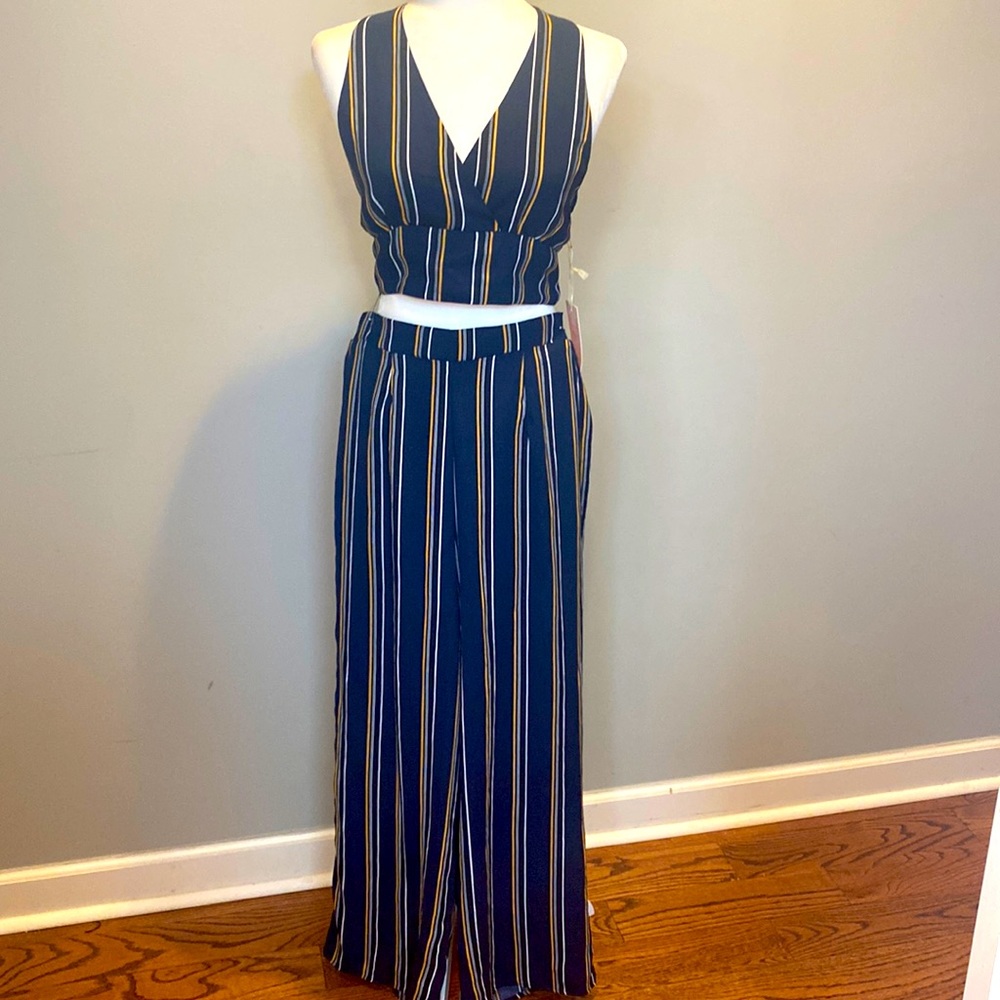 🌞 EUC Blashe midriff two piece balloon pants halter top size S